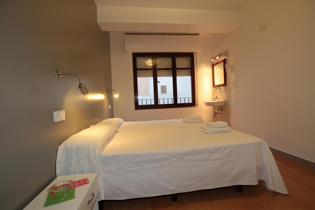 Hostal Ibiza Ripoll